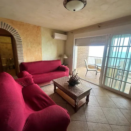 Homely Naufragos טורבייחה
