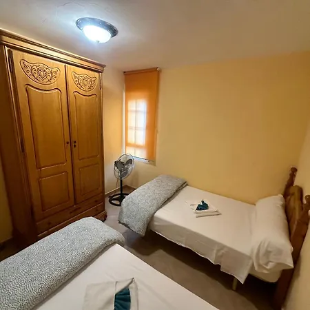 Homely Naufragos דירה טורבייחה