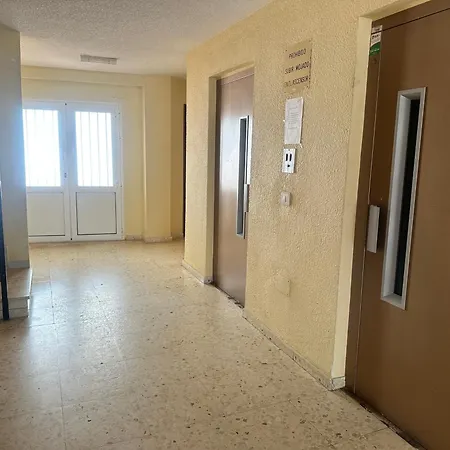 Homely Naufragos דירה *