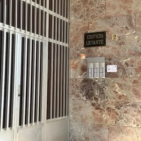 Homely Naufragos דירה טורבייחה